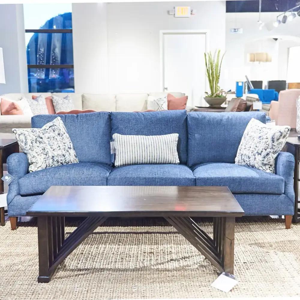 Huntington House 三人位沙发9