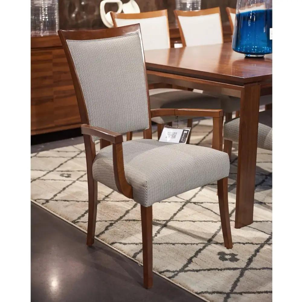 HURTADO 扶手餐椅 1