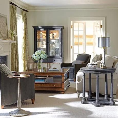 Salon Cercle 陈列柜