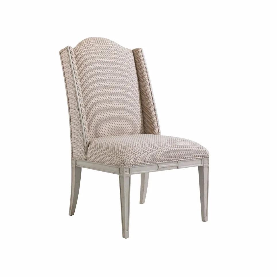 Ashley Upholstered 餐椅