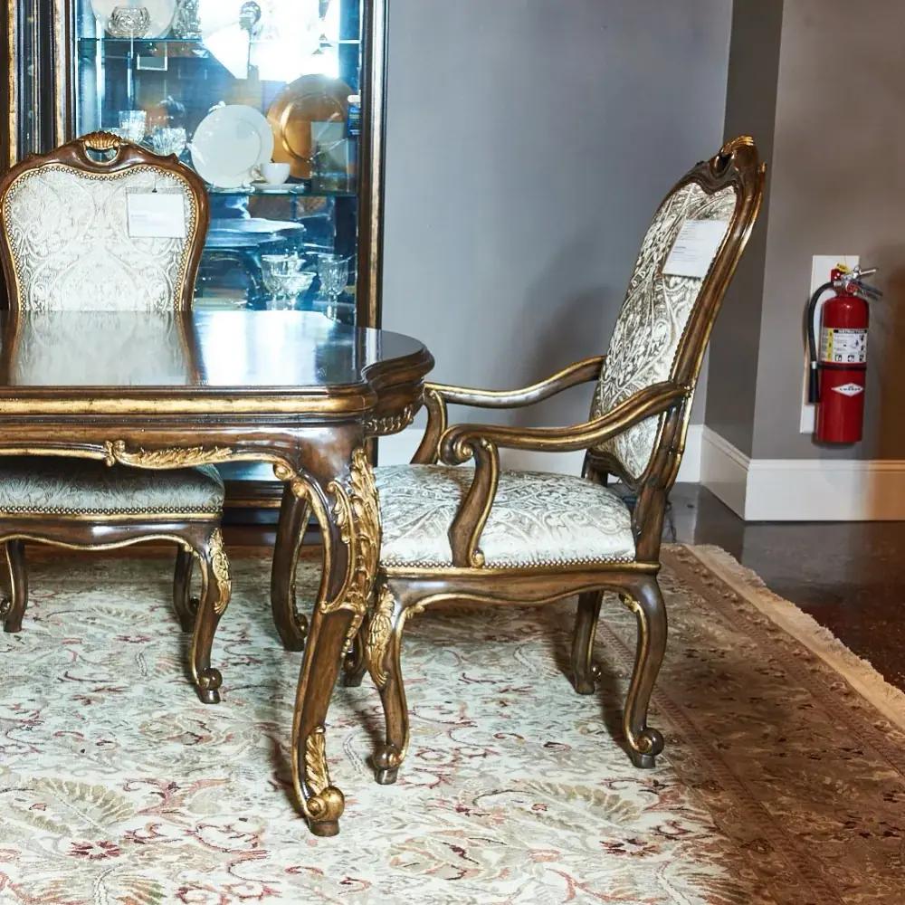 TRIANON COURT 扶手椅