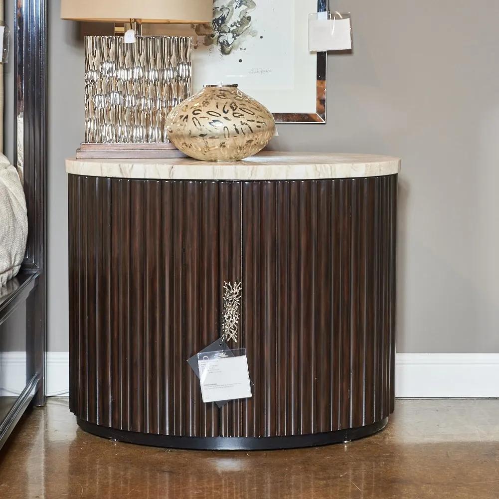 MAILBU OVAL 床头柜