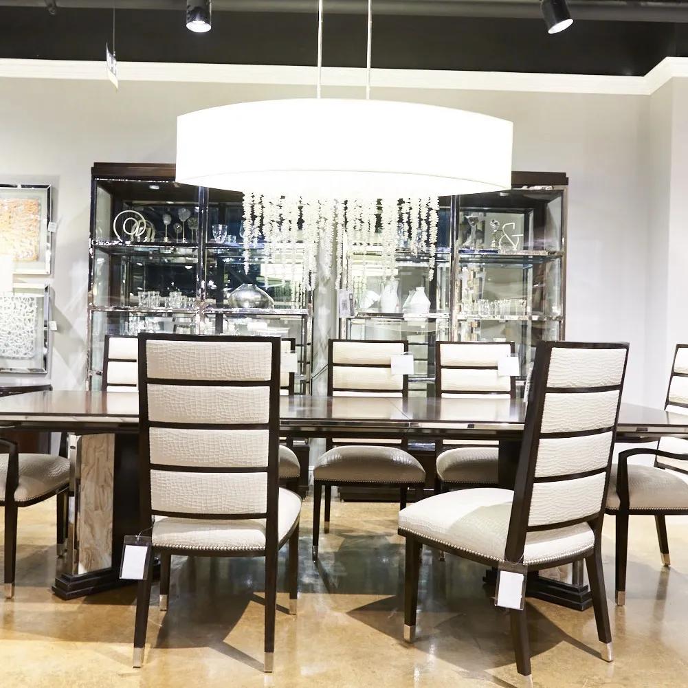 LAKE SHORE DRIVE 餐边椅