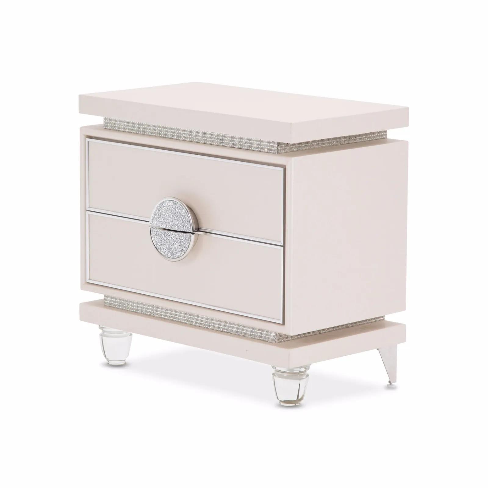 GLIMMERING HEIGHTS UPHOLSTERED 床头柜