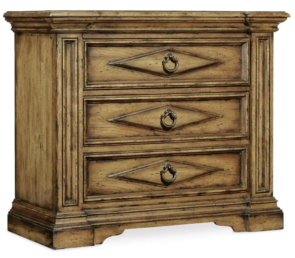 Hooker Furniture Bedroom Auberose Three-Drawer Bachelors Chest
