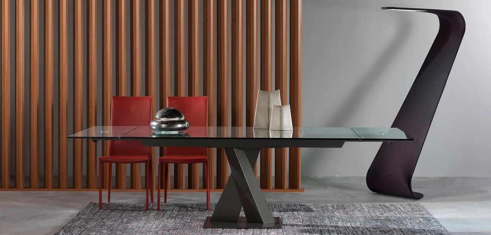 AXEL Dining table