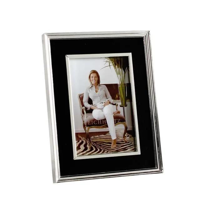 Picture Frame Taylor