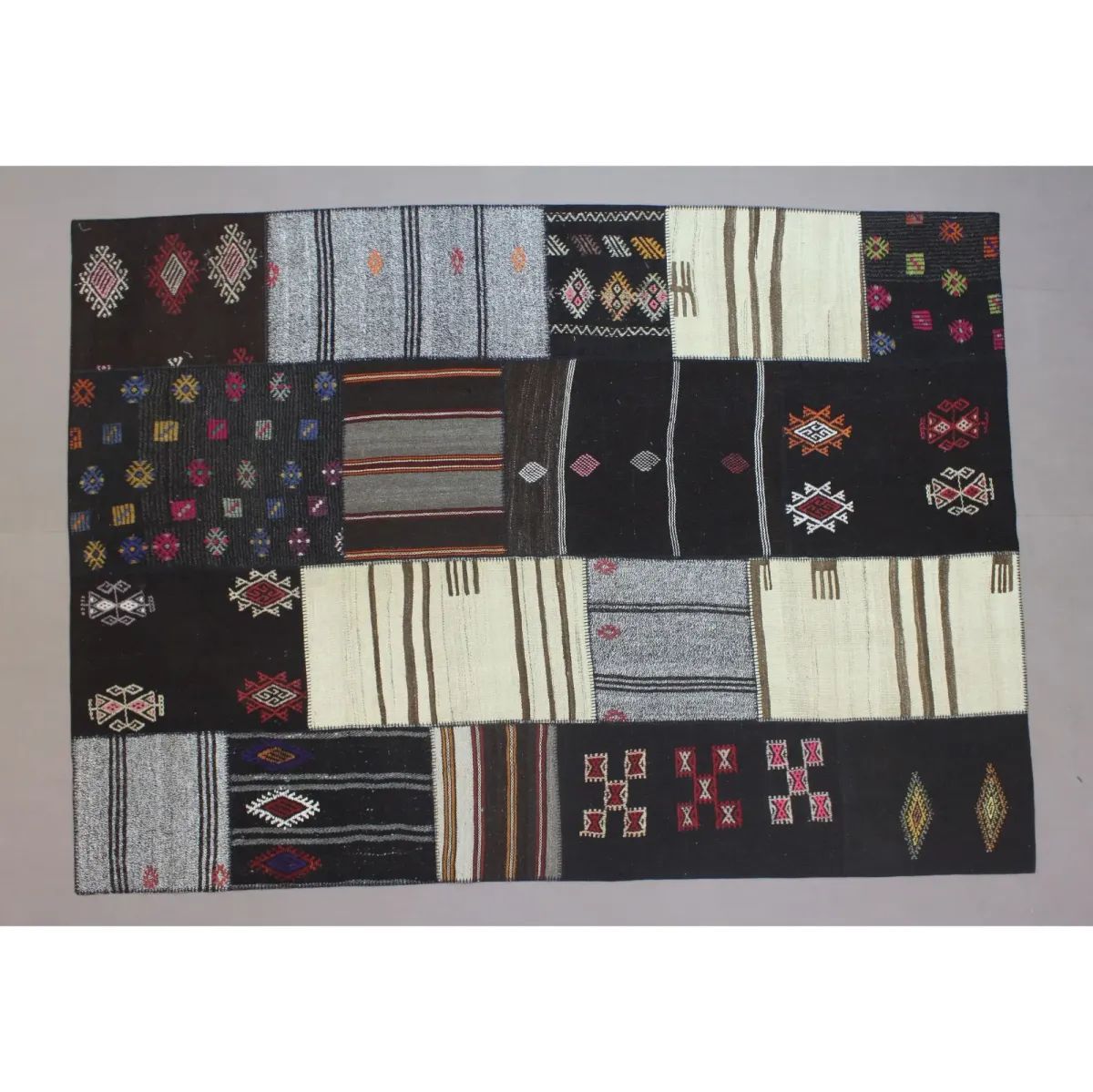 1693 Patchwork Kelim Nomad (170x240).JPG