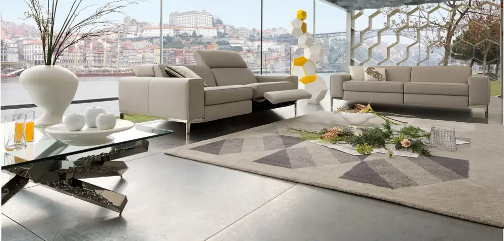 FUEGO COCKTAIL TABLE