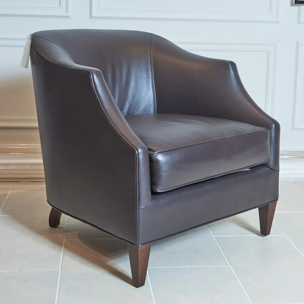 Baker BUTTERFIELD BARREL 单人沙发