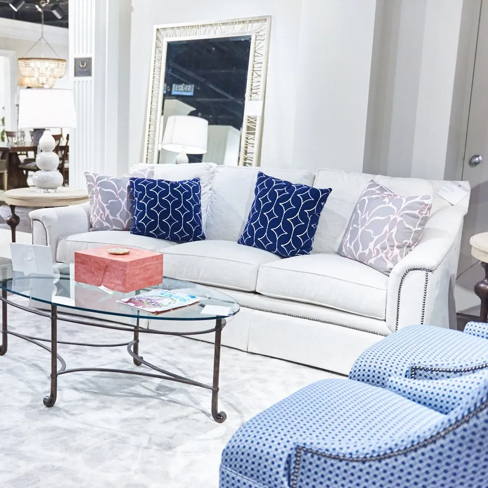 Huntington House 三人位沙发9