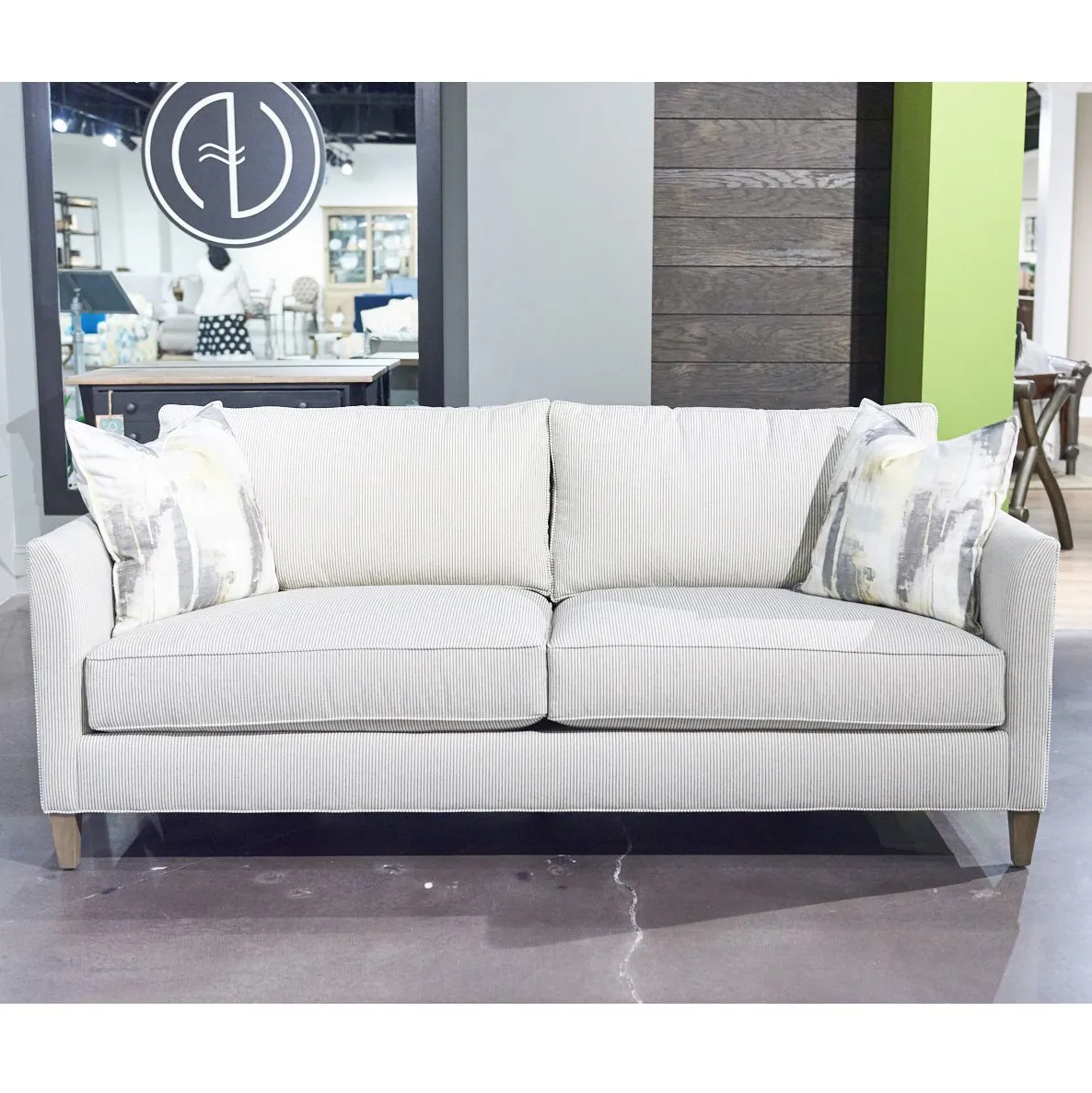 Huntington House 三人位沙发4