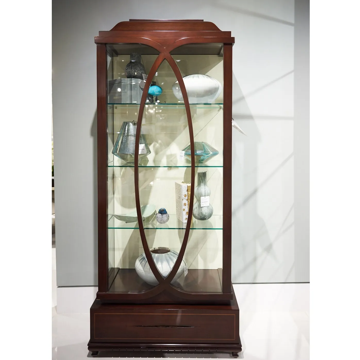 MADEMOISELLE 陈列柜