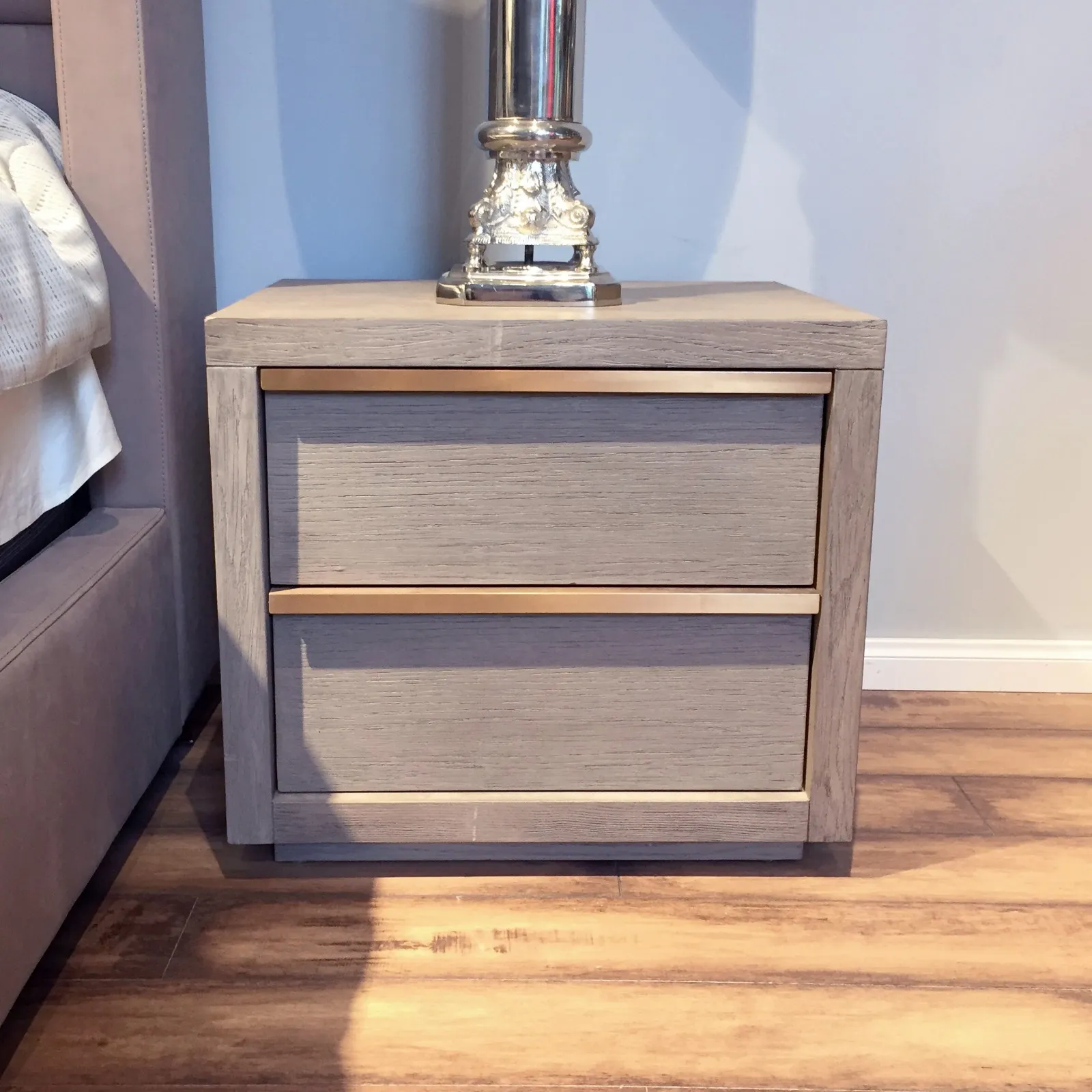 GREATAIN YORK 床头柜