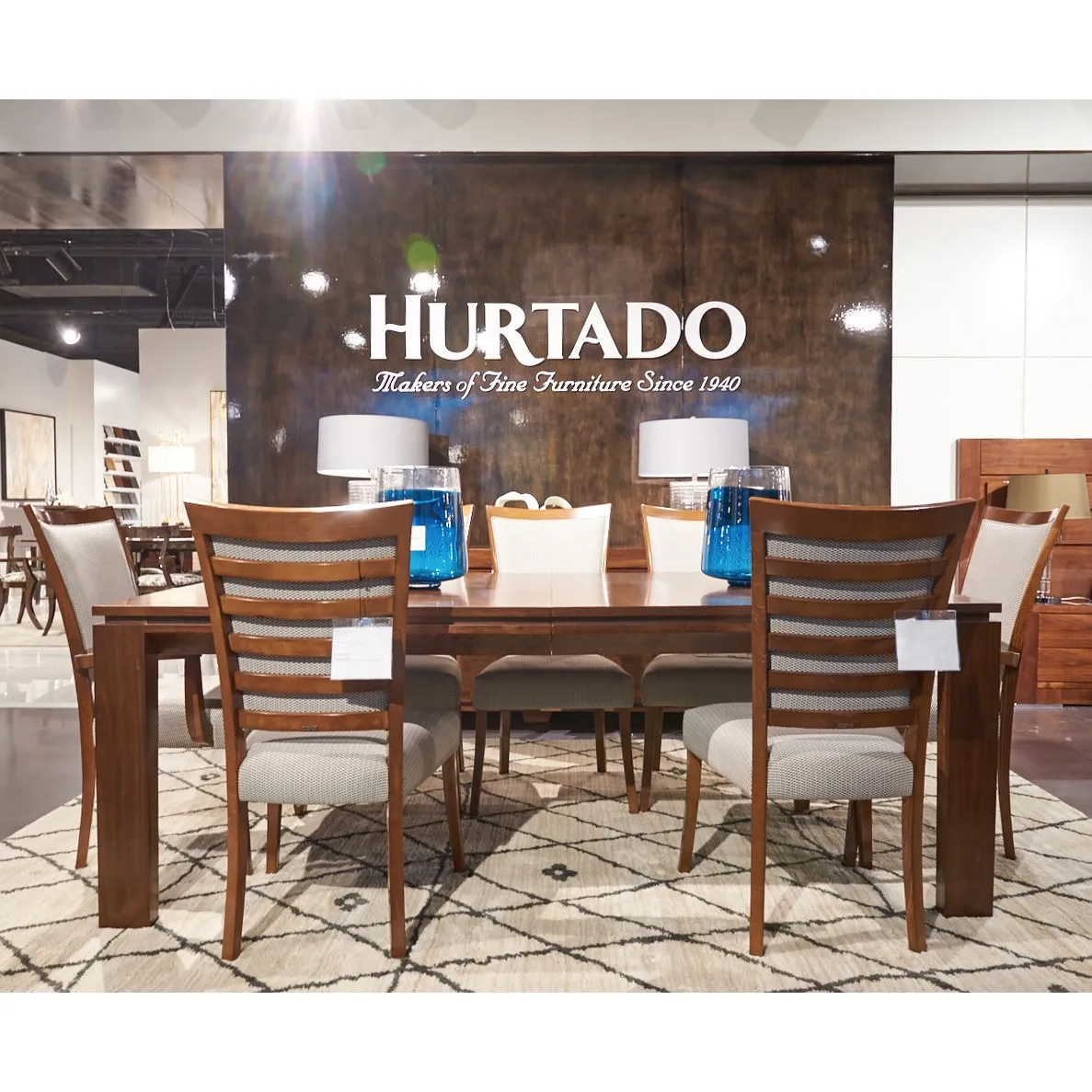 HURTADO 餐桌 1
