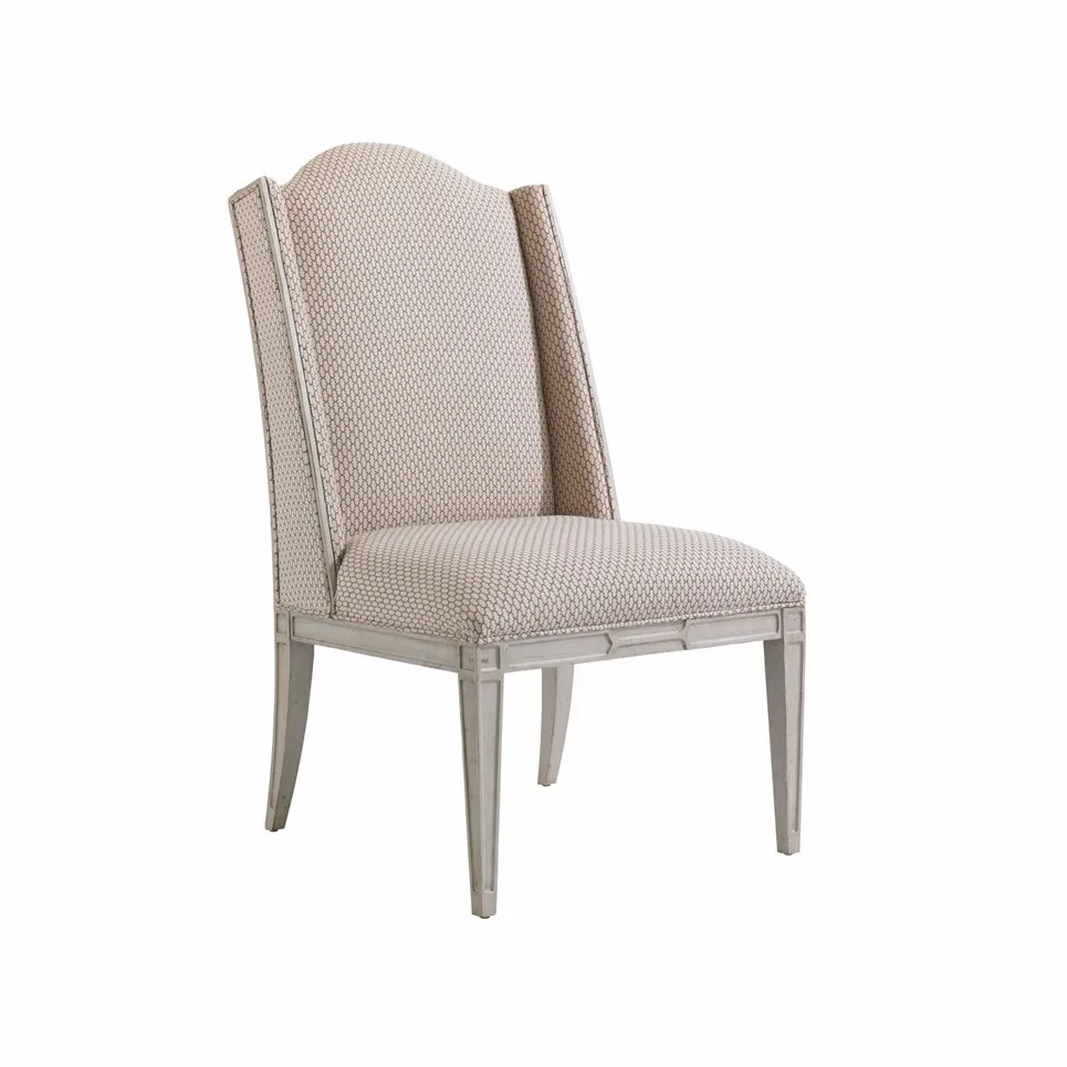 Ashley Upholstered 餐椅