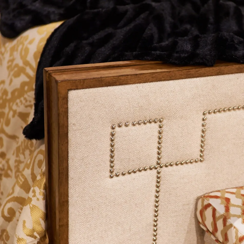 Bernhardt Upholstered 床