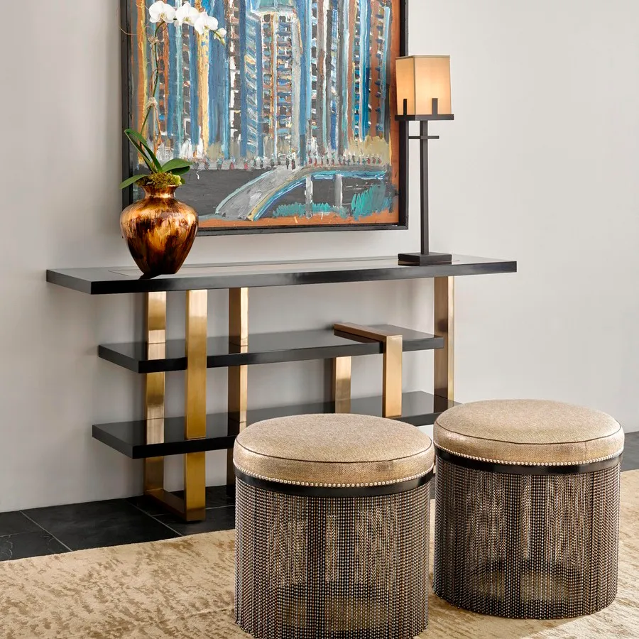 LAKE SHORE DRIVE  边桌