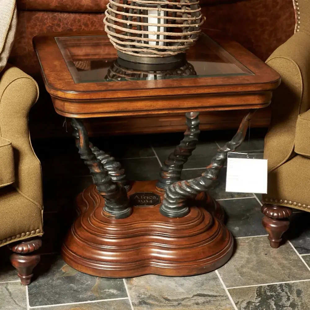 Thomasville HEMINGWAY 1934 边几