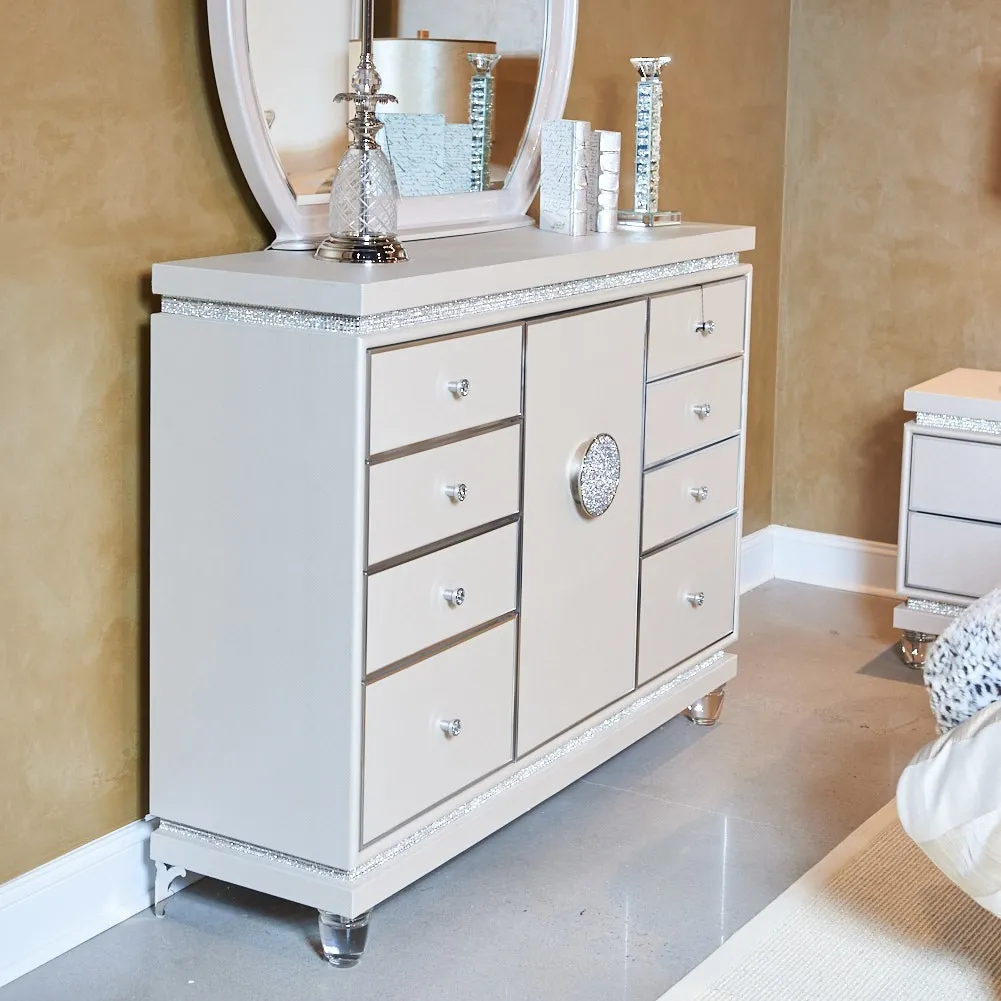 GLIMMERING HEIGHTS UPHOLSTERED 边柜