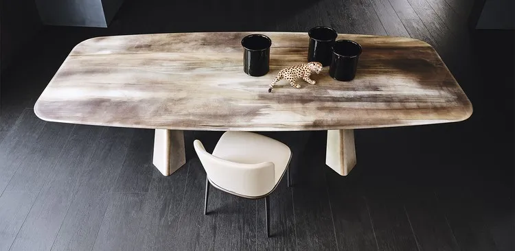 Mad Max Crystalart 餐桌