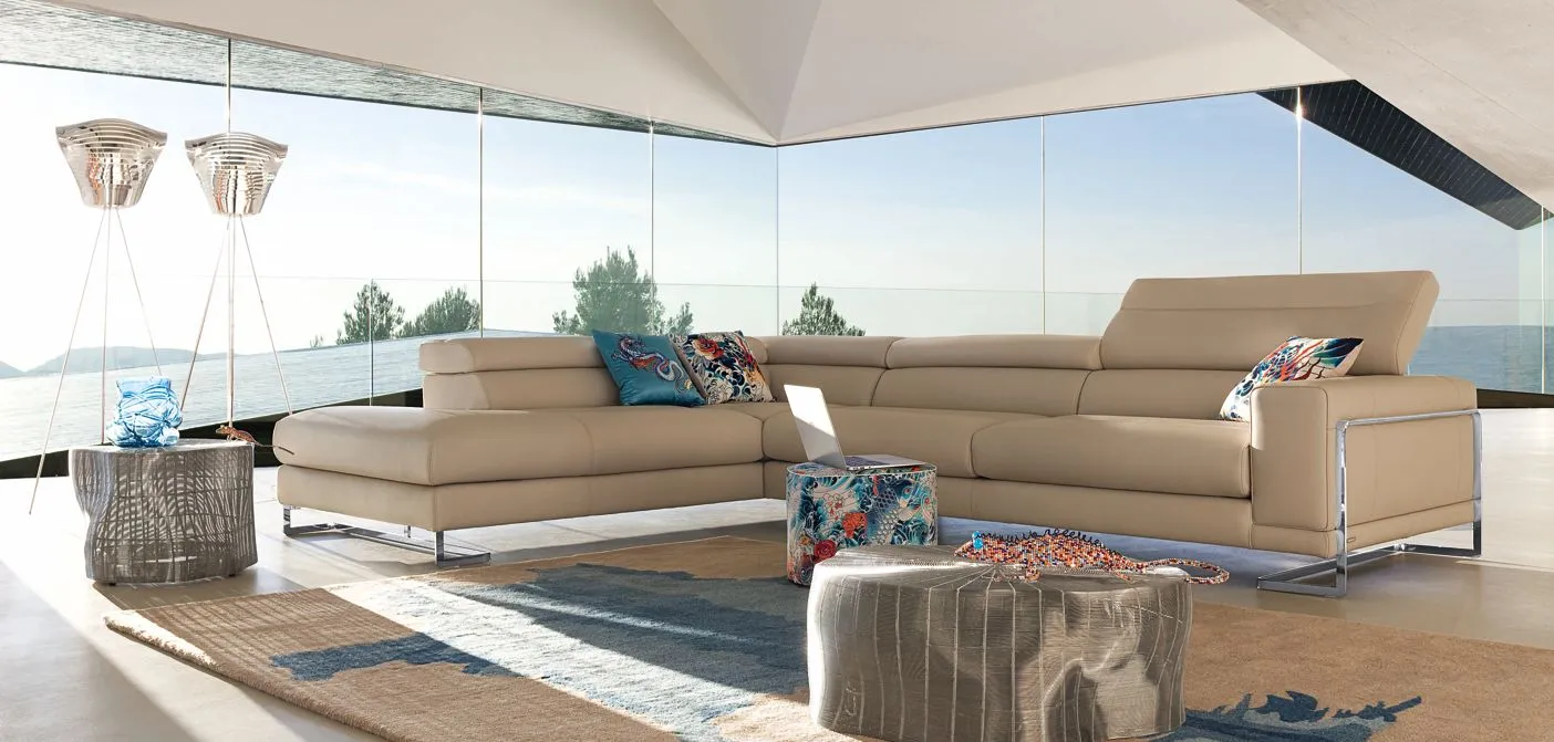 THEOREME Corner Composition