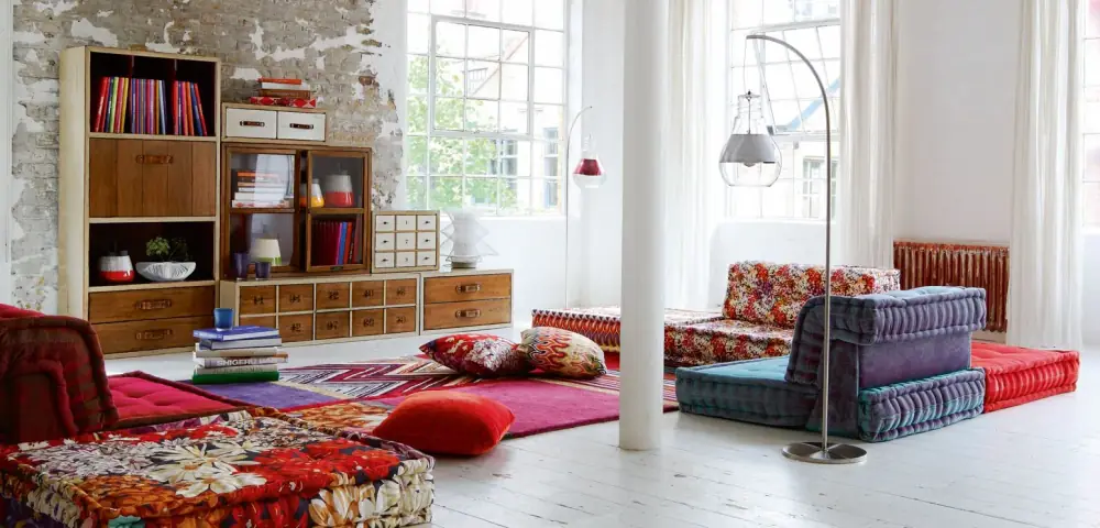 CORRESPONDANCES MODULAR STAIRCASE WALL UNIT