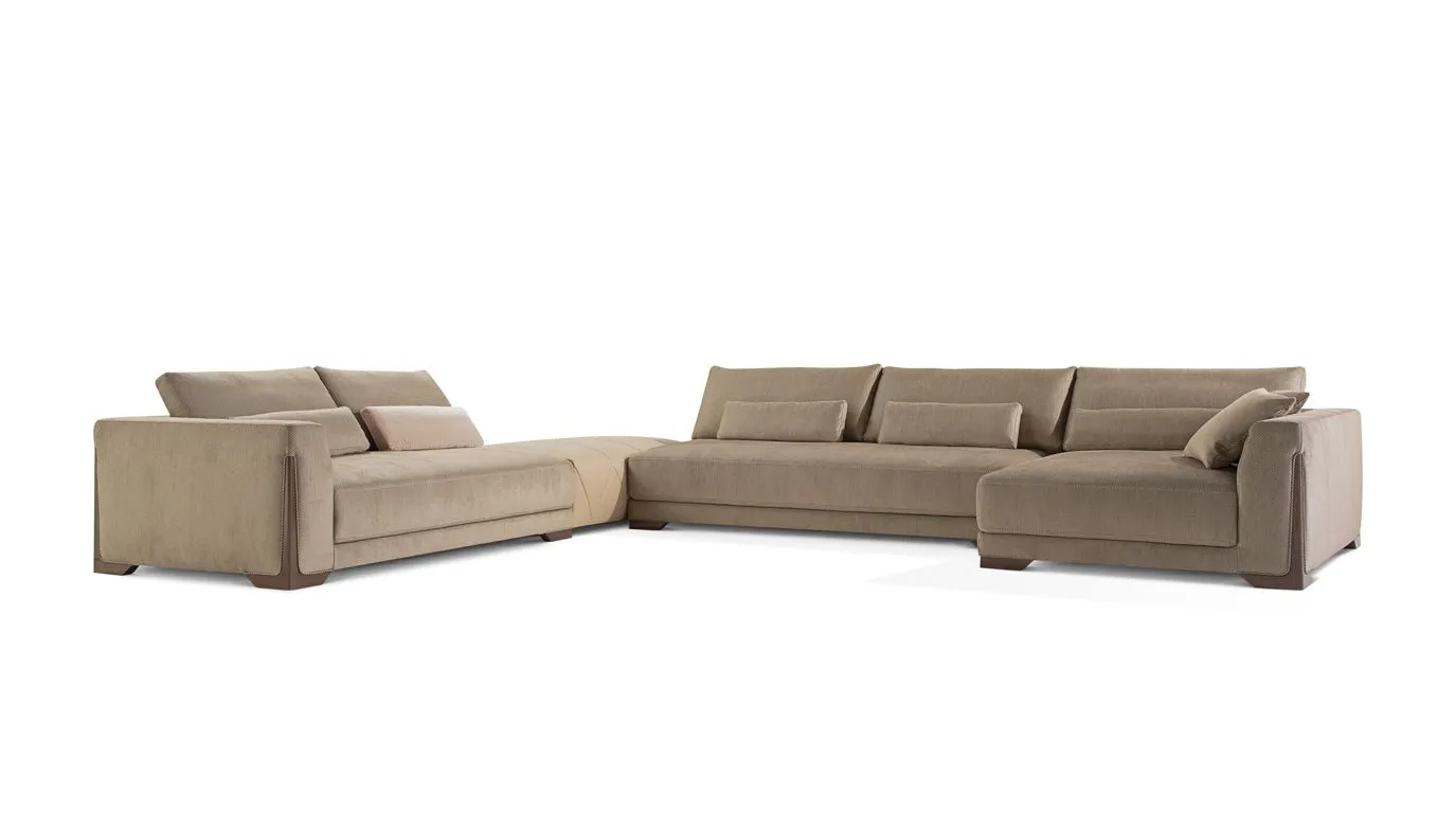 GRAND HOTEL Composition