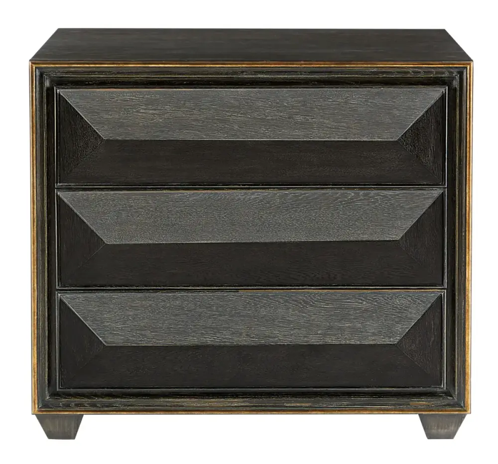 Quinn Bachelor's Chest 