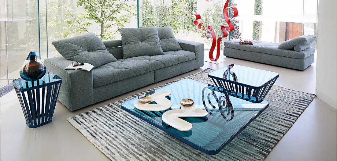 FOCUS cocktail table