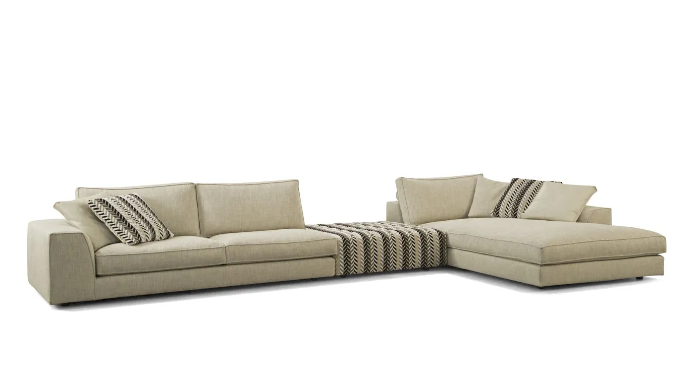 EOLE 2  Corner Composition