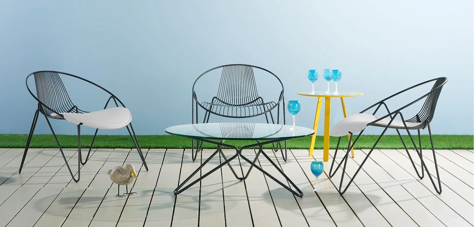 MADAME O ROUND COCKTAIL TABLE