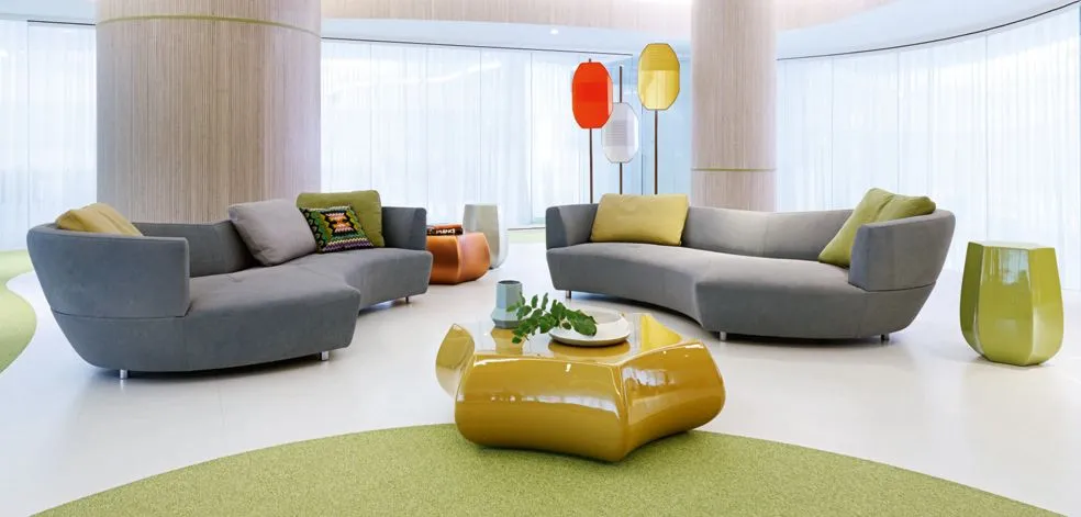 CARAMBOLE COCKTAIL TABLE