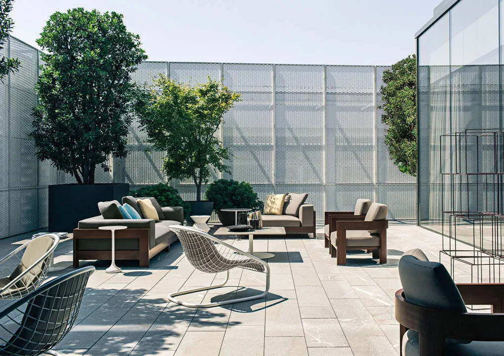 Alison Iroko Outdoor